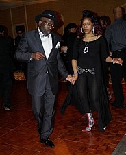 Dancin Dons & Divas, The Black Out